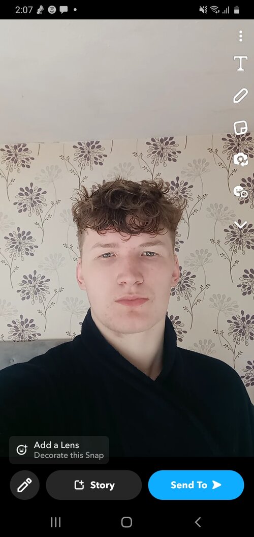 Screenshot_20231024-140719_Snapchat.jpg