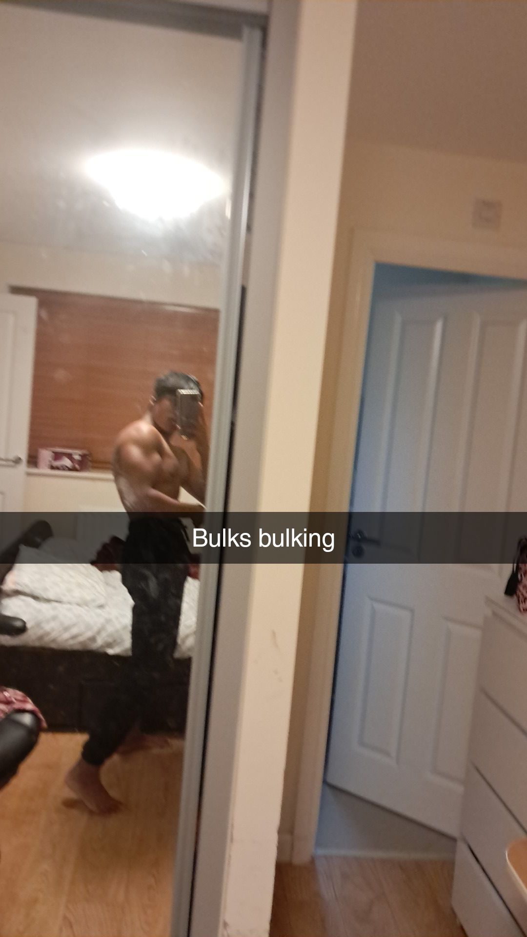 Snapchat 1763910845