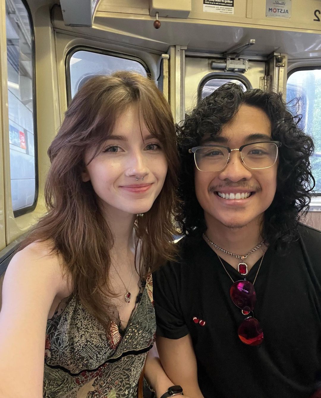 Picsart 23 12 06 08 39 11 841