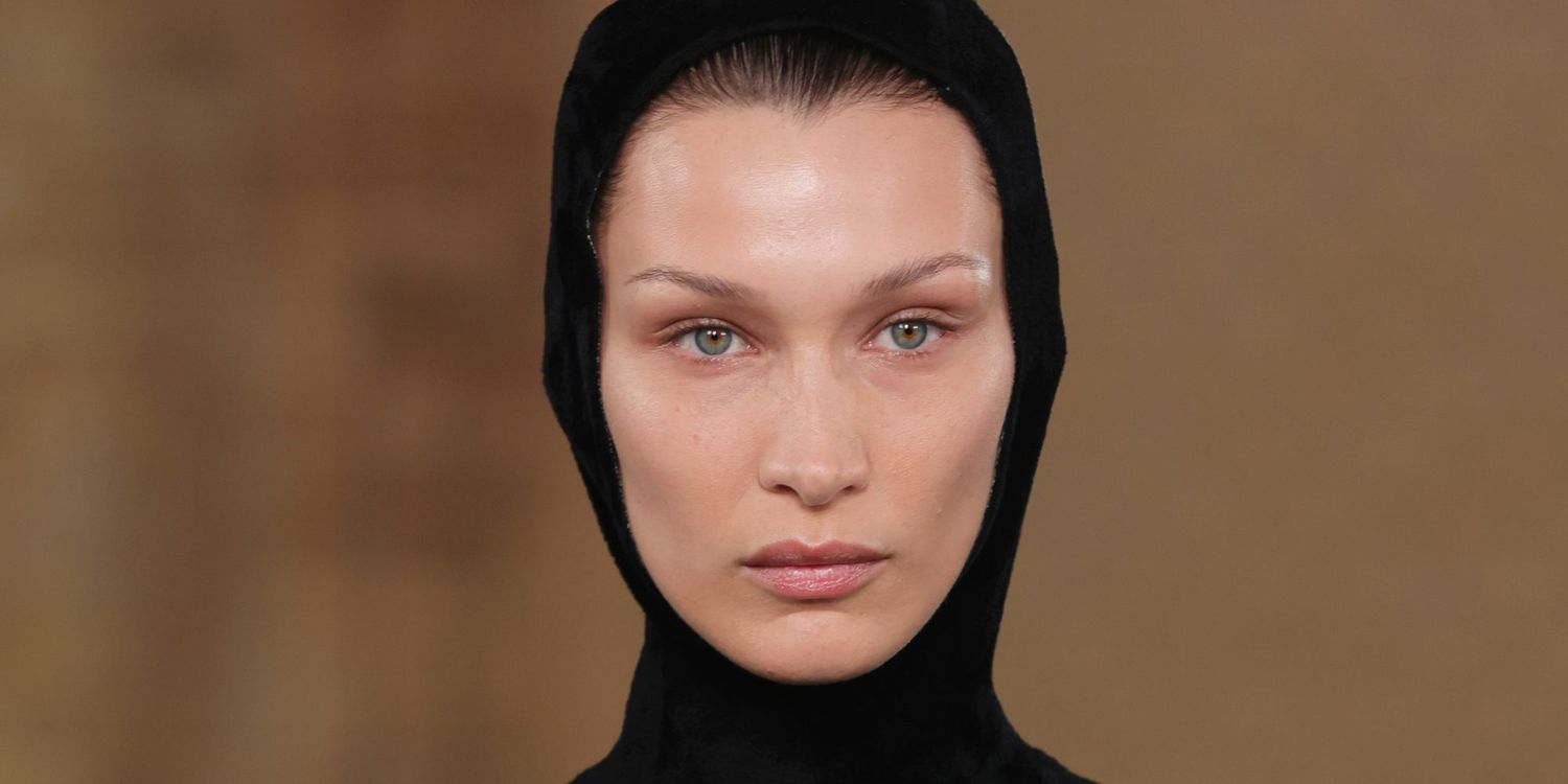 021622 Bella Hadid Merit Lipcolors Social 2000 ed5925f5889340908a39aa097880bcdd