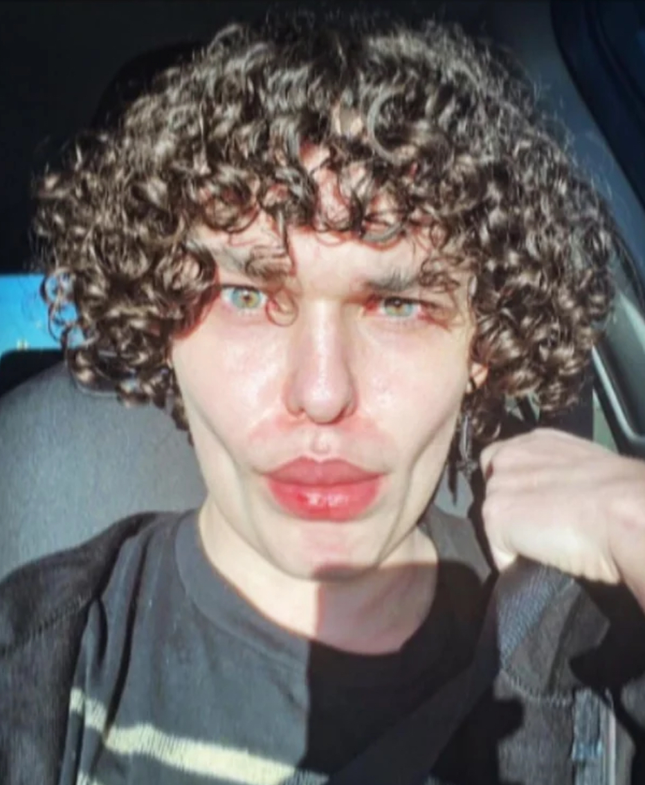 1702261701188