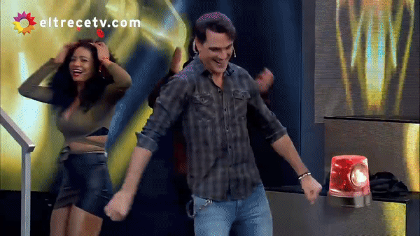 C909A6E8 8000 4425 BF63 B033149D94C8