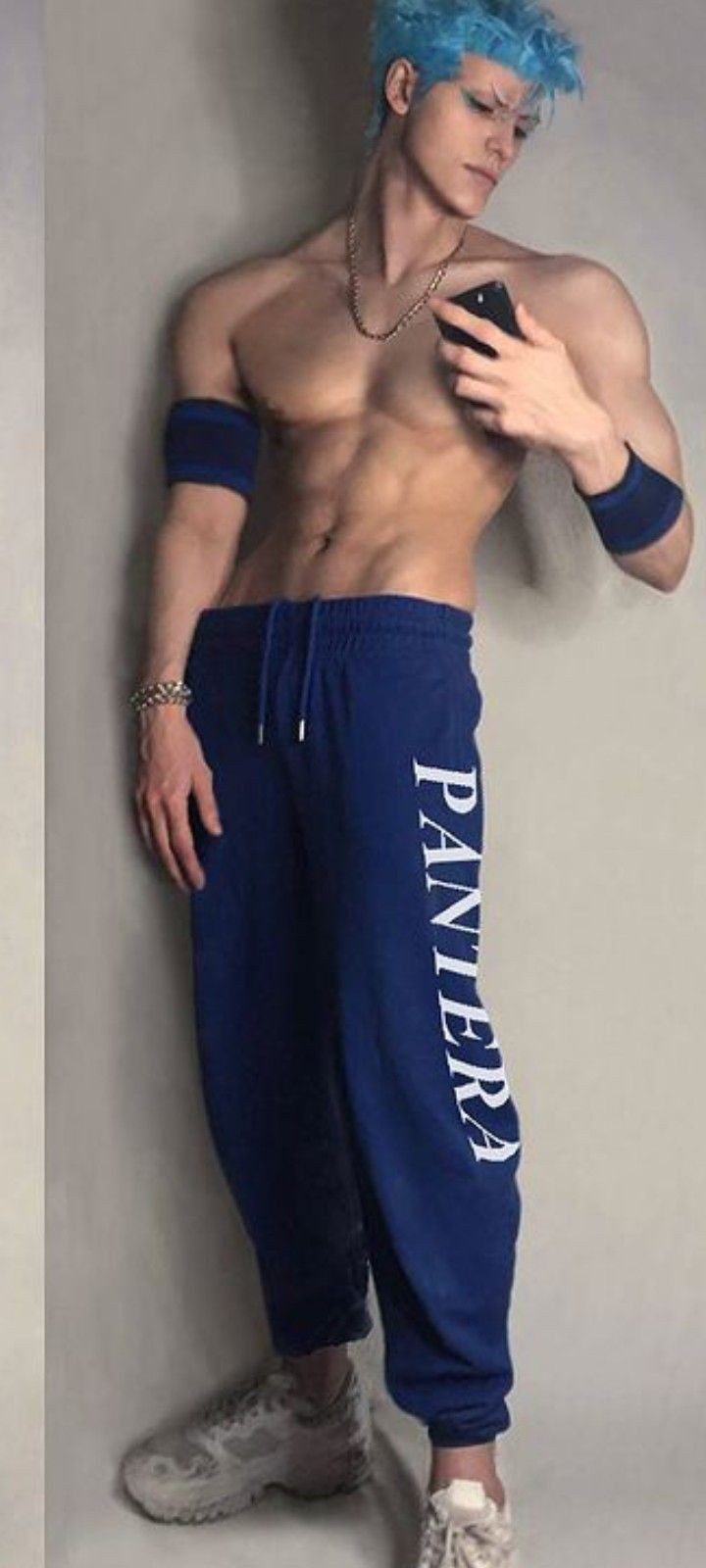 B93be14ddc09522d5159a54ef09531e4