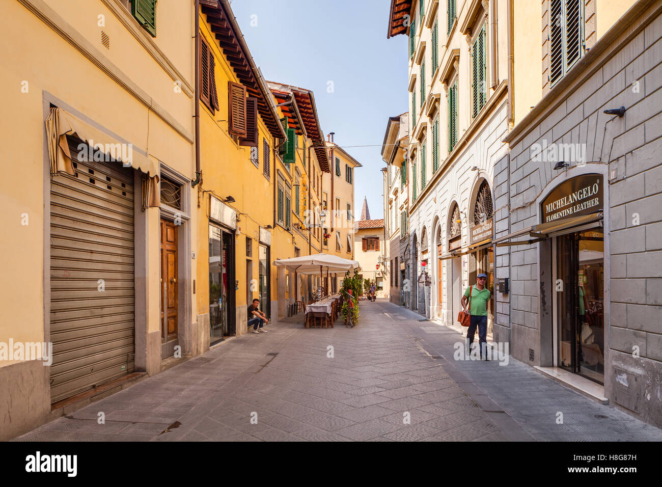Le strade intorno a san lorenzo di firenze h8g87h
