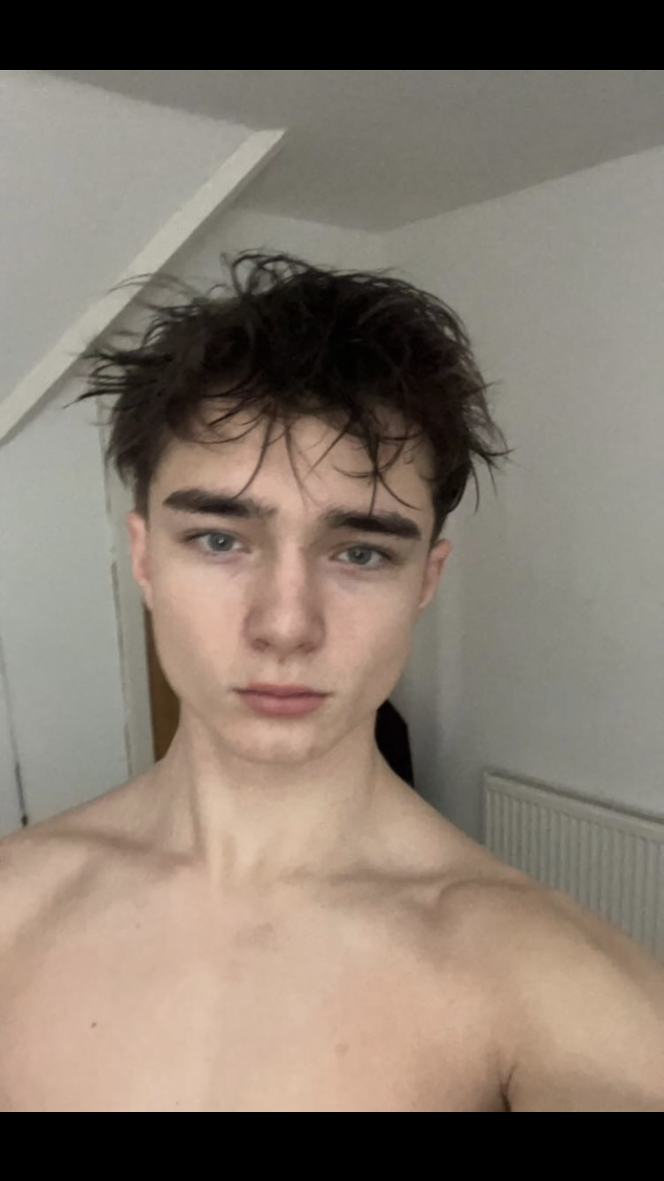 19221F09 B5BA 4814 9854 41D55121CE18