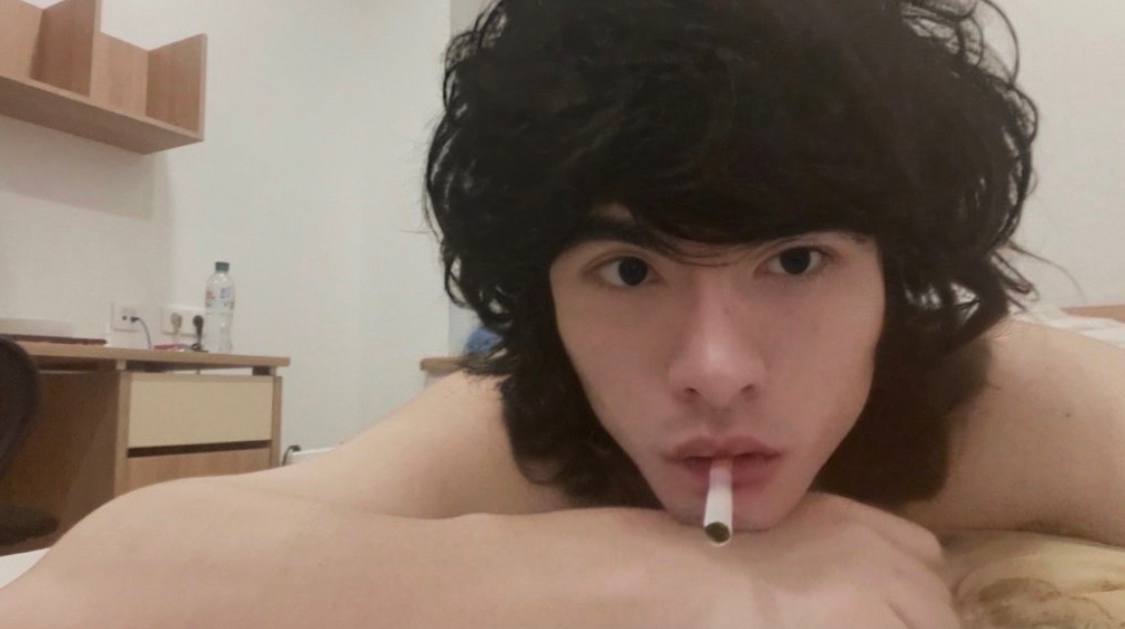 Photo 5197165609803174321 y