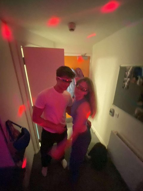1703330235643 1703330235643