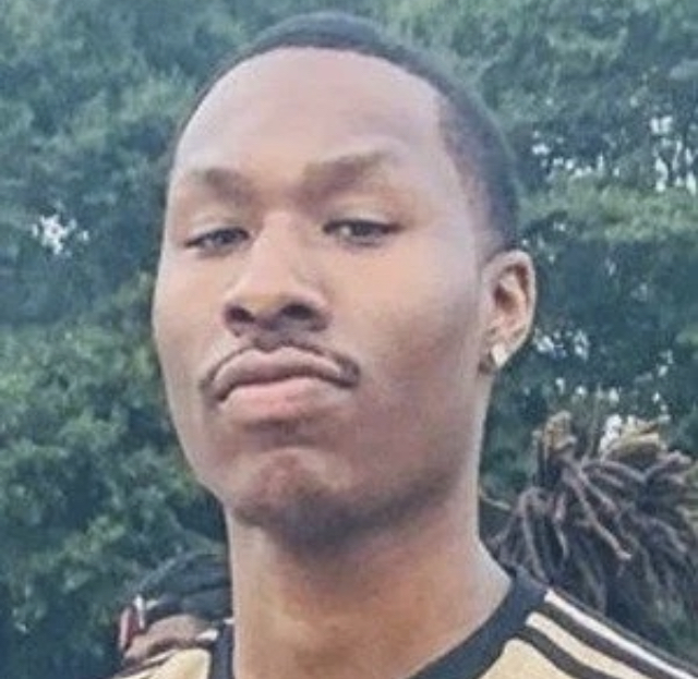 Low PSL Tyrone has unstoppable rizz with snowbunnies | Looksmax.org ...