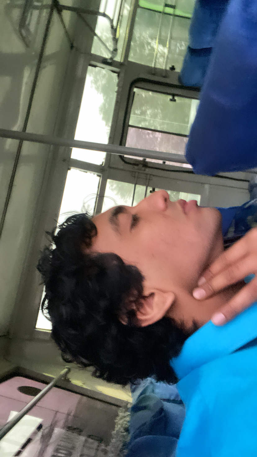71F5C25F E324 4183 BF2D F6819AD0BB70