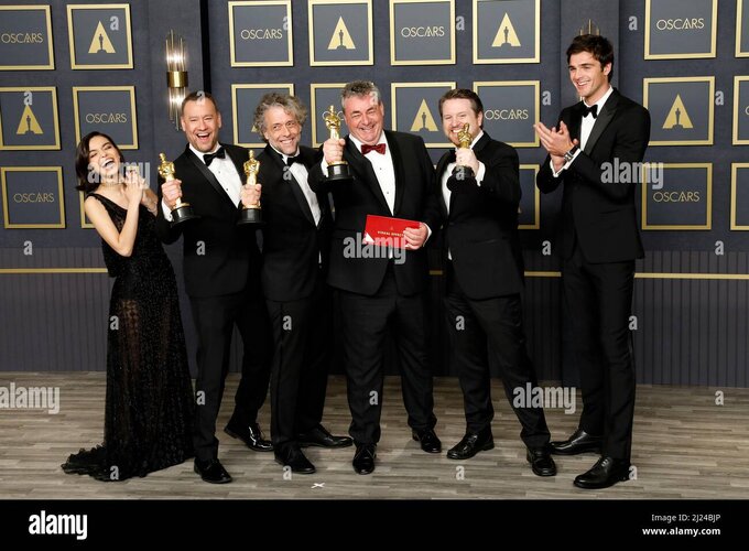 march-28-2022-los-angeles-ca-usa-los-angeles-mar-27-rachel-zegler-brian-connor-paul-lambert-ge...jpg