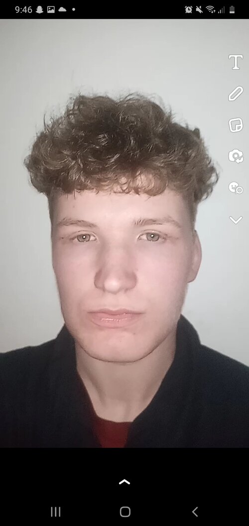 Screenshot_20231219-214657_Snapchat.jpg