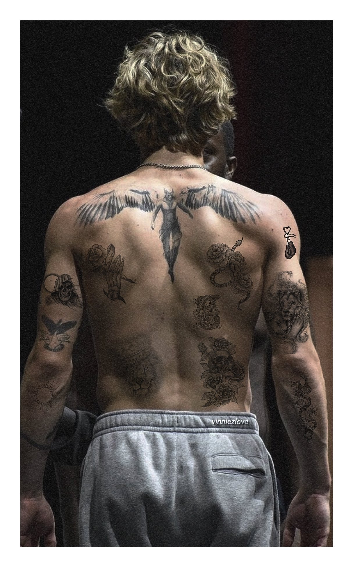 84978203 4899 4FD9 BFAB 4F2D6BA7F156