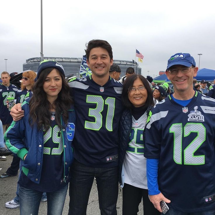 Mina Kimes with her parents and brother