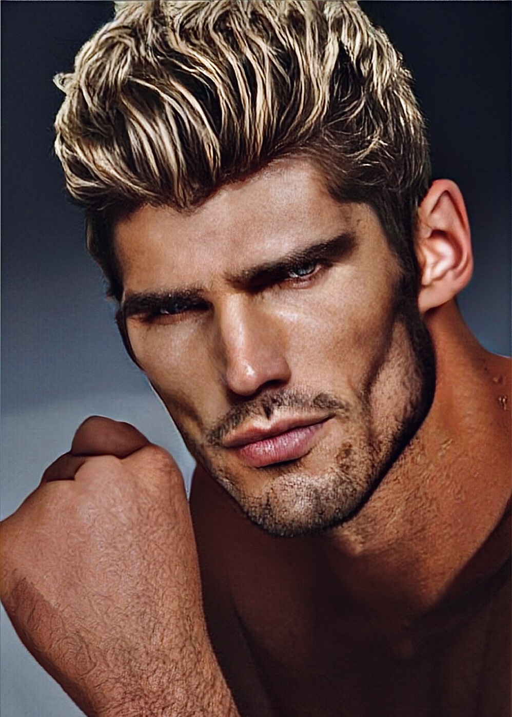 161614F8 7F2E 4123 B8DE 6FCE44DC3695