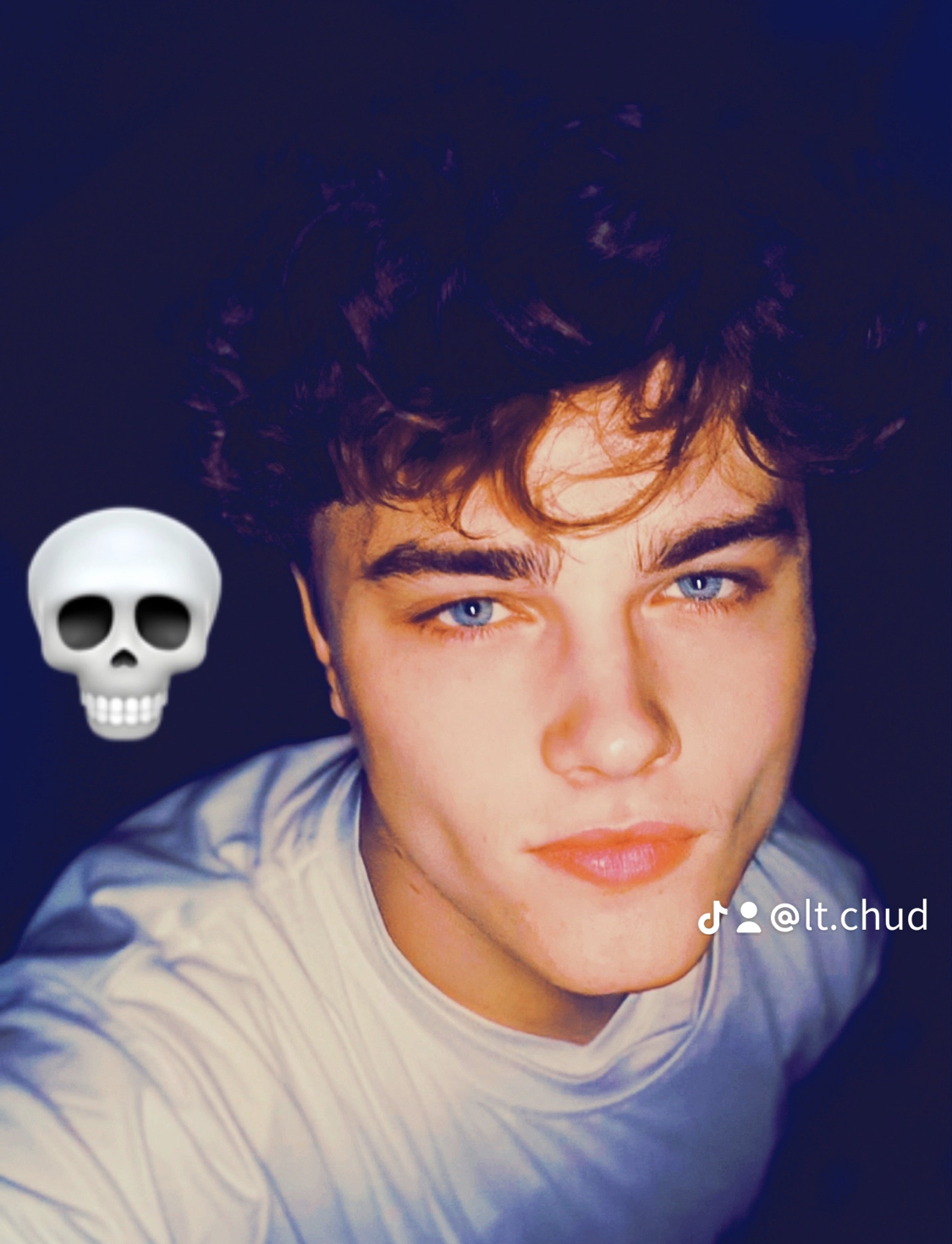 8ACAE3BC 1A76 4938 854B B21545F33686