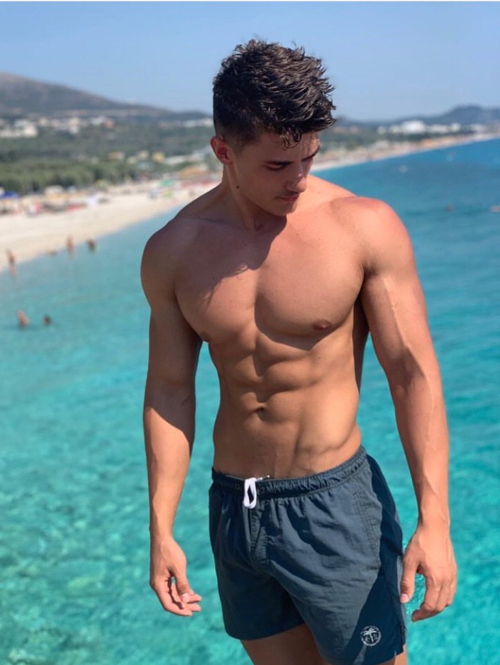 75A9237A 9A38 481C 8B6D 61CBDA3B9BF0