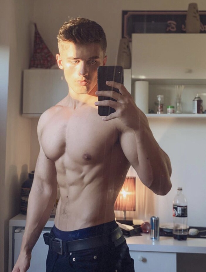 F97369D8 AE38 4964 ABF1 1635F364AC71