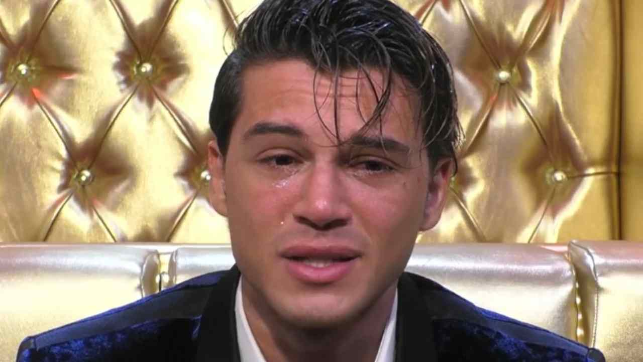 Antonio Medugno in lacrime 1