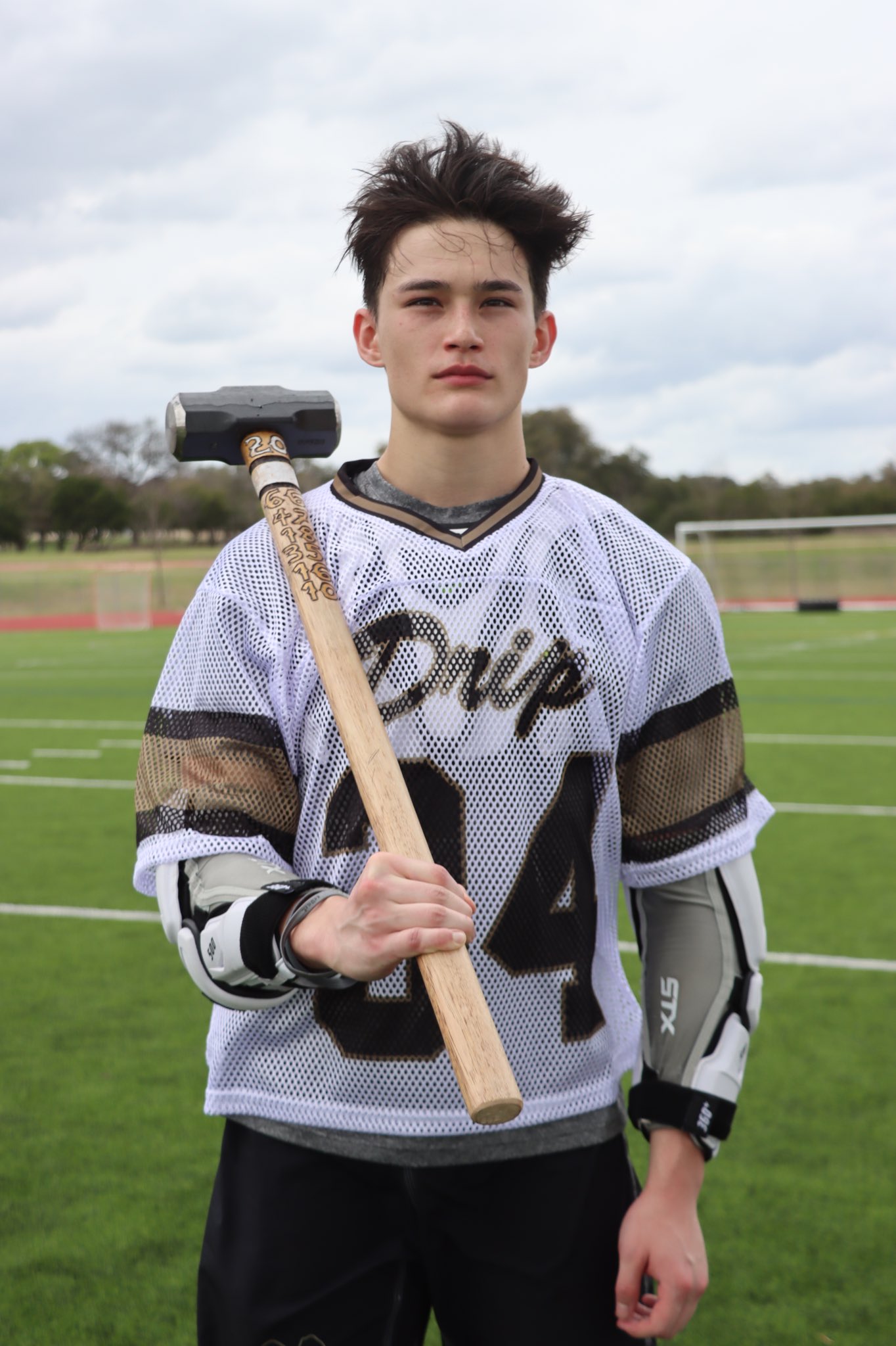 ESn23uIXgAA7oJ6 large