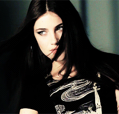 Anna Speckhart photoshoot gif