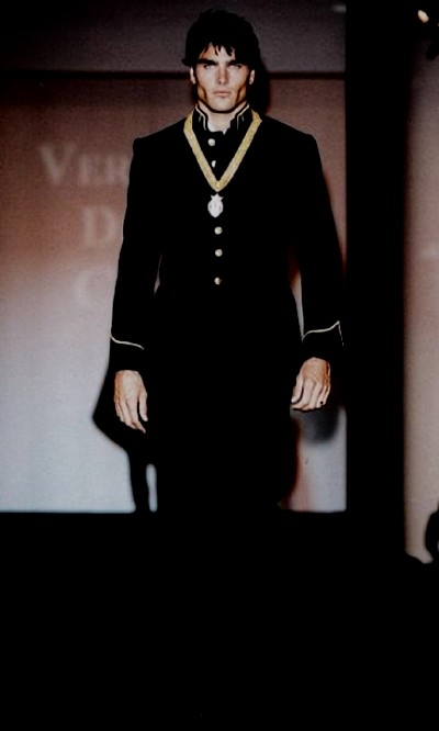 3122938 EeDpvSCWAAEa3vN2