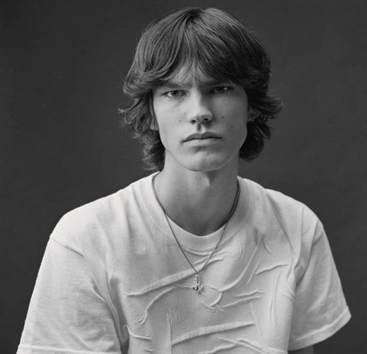 A345C8E7 EC52 45E9 9885 D800A7C01B94