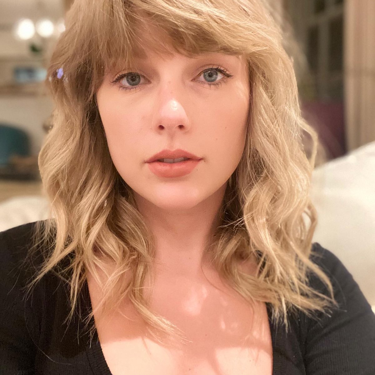 Shake It Off Taylor Swift Is a Natural Beauty See Photos of the Singer With No Makeup bare sel