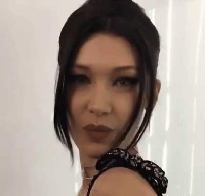 Bella hadid blow kiss