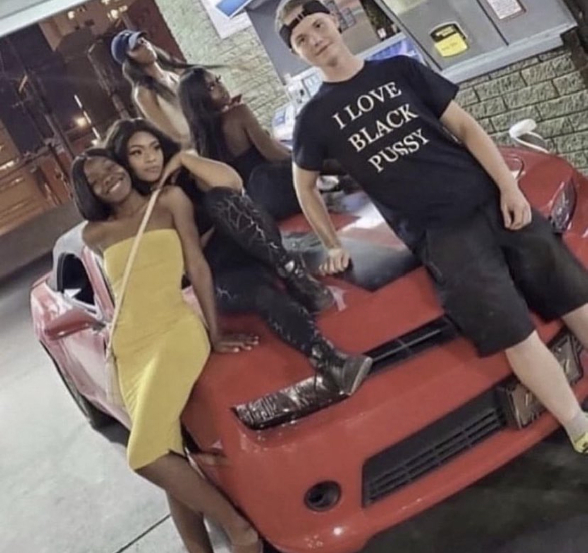 F7AE9930 0218 4BC1 8C07 F6FC2CA9E783