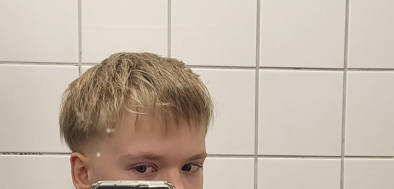 1708097744933