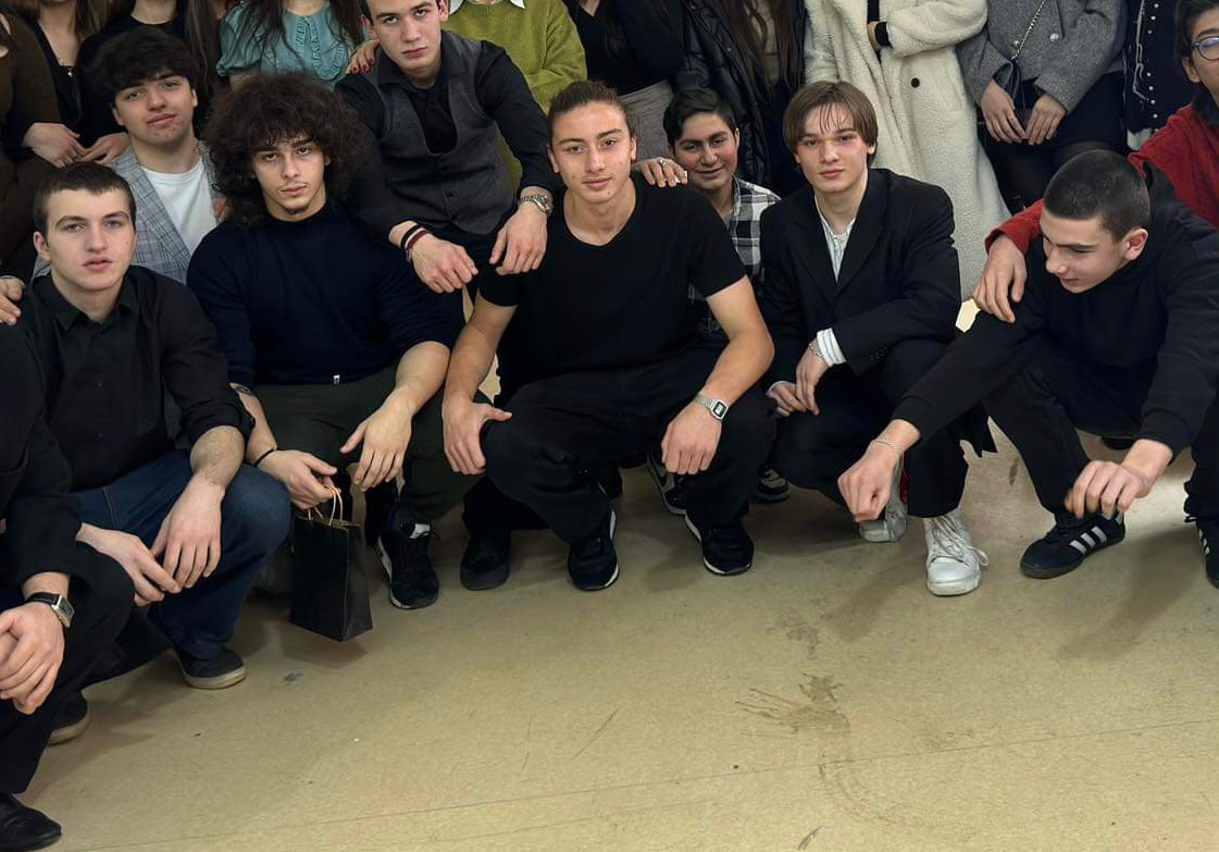 8A6309EF D609 4587 A694 02CAA628CB8B