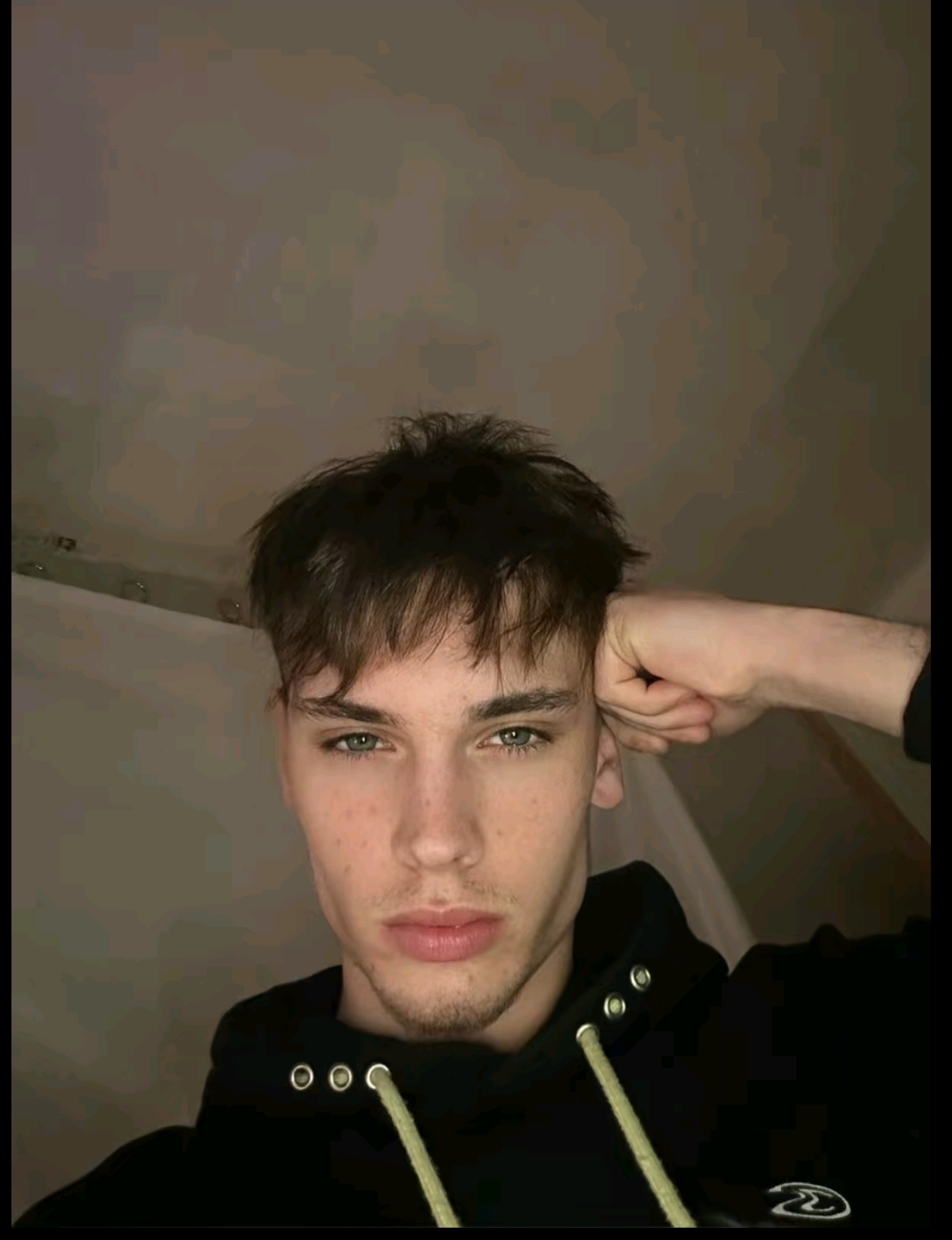 Screenshot 20240222 210143 TikTok