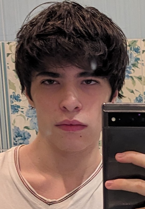 1000008933