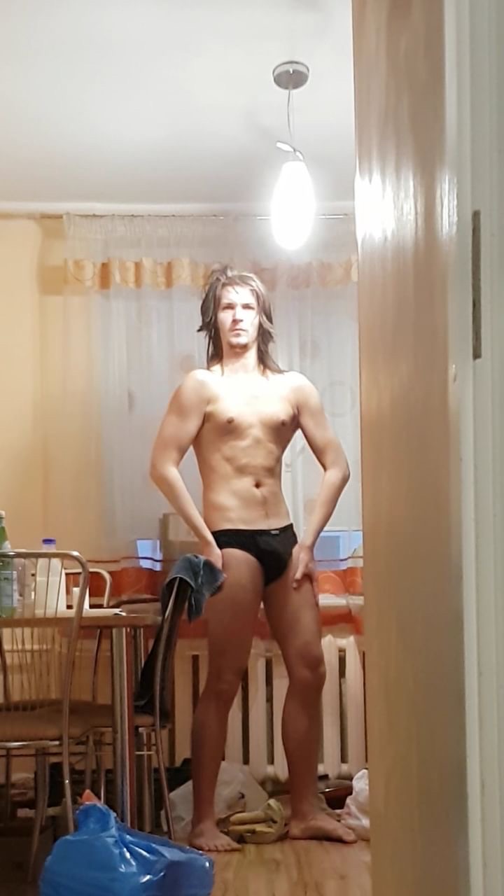 E8DB5DBD 7571 4726 BB1C 549C80A8F7E1