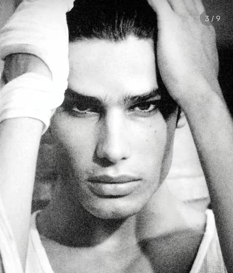 904AEFDC 1CA6 4C06 873C 533EAF2EC317