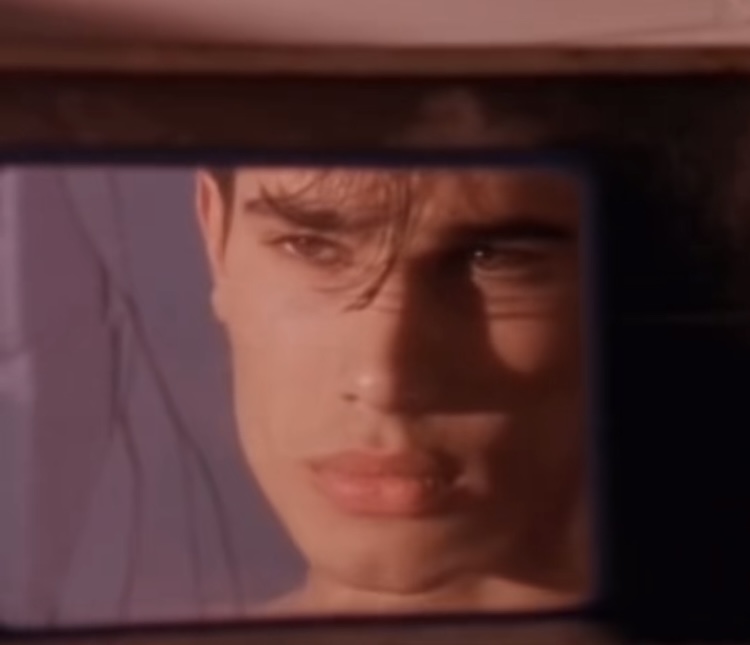 E511F8F5 B917 41BB 8608 1333DD10C347