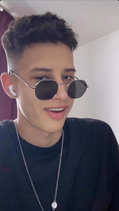 Screenshot_20240216_231836_Instagram.jpg