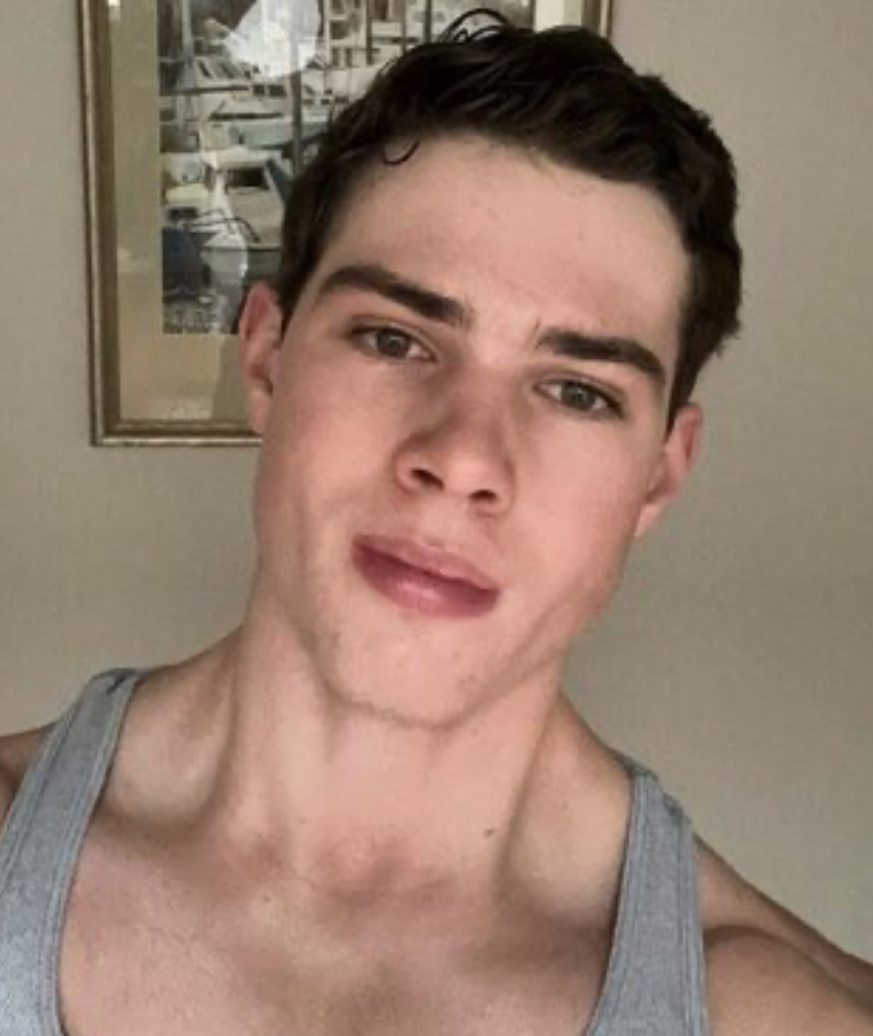 153CC366 1050 4D33 ACA8 6791C50A6D12