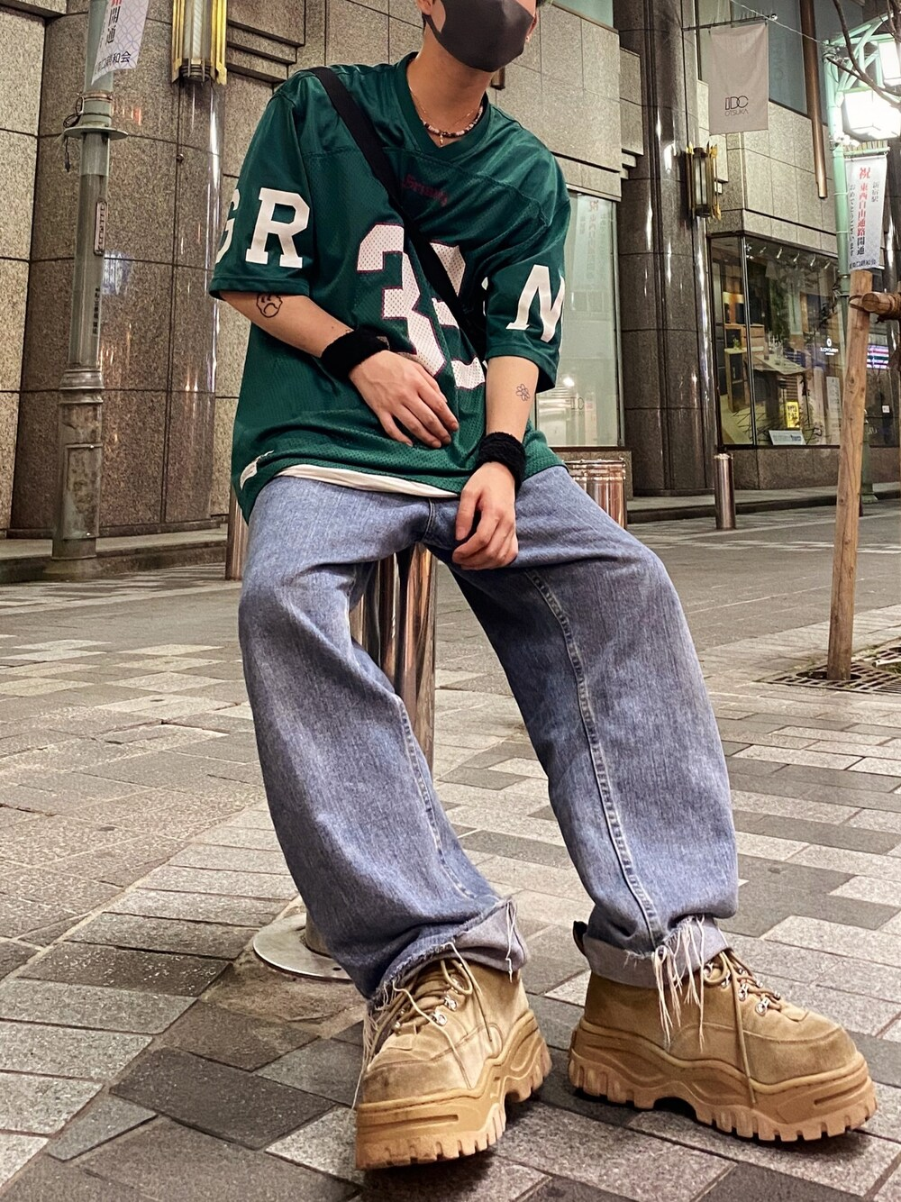 1711830996920