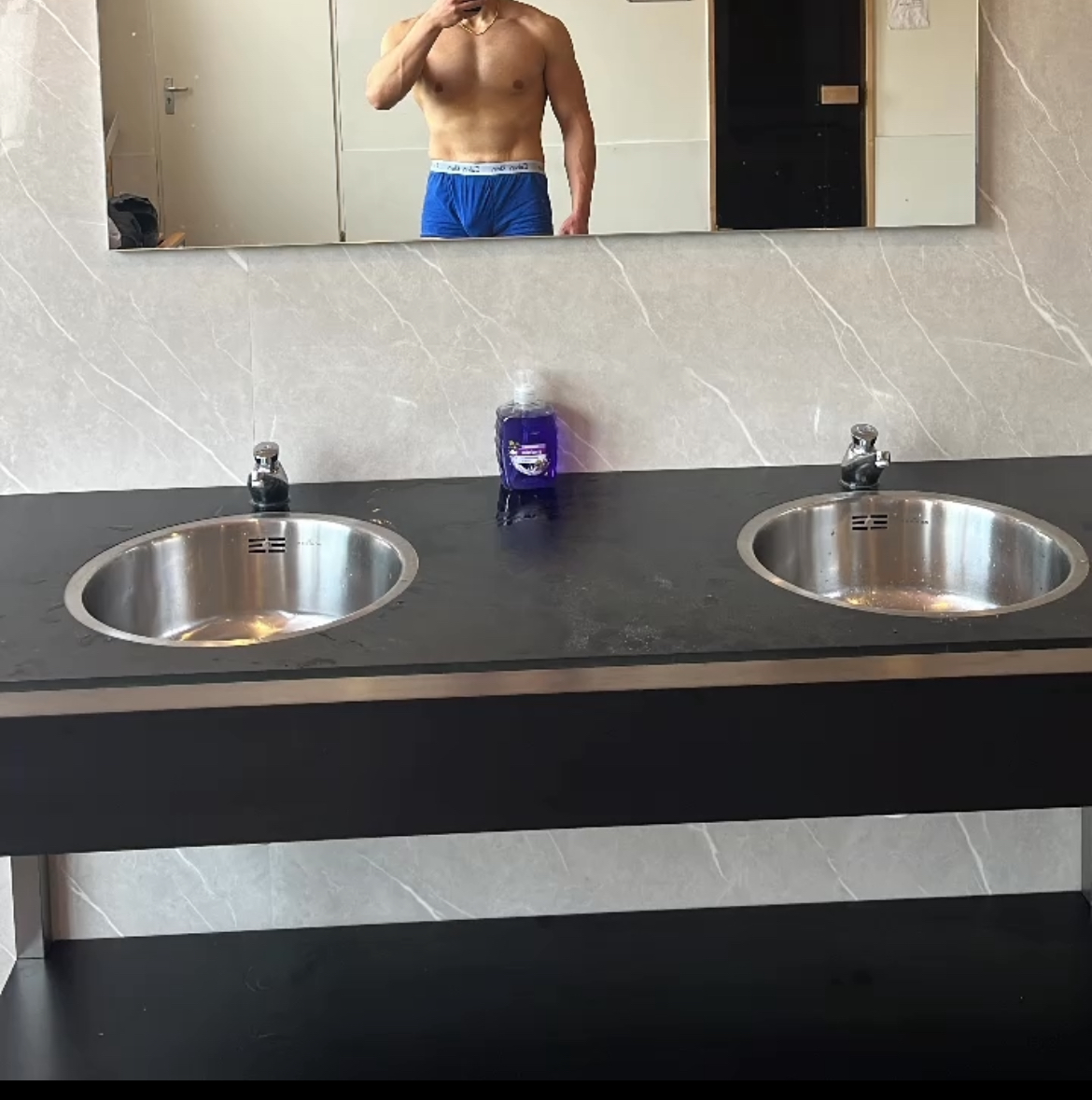 373C11E0 92F7 499E BC84 6C3BC2AEB5F5