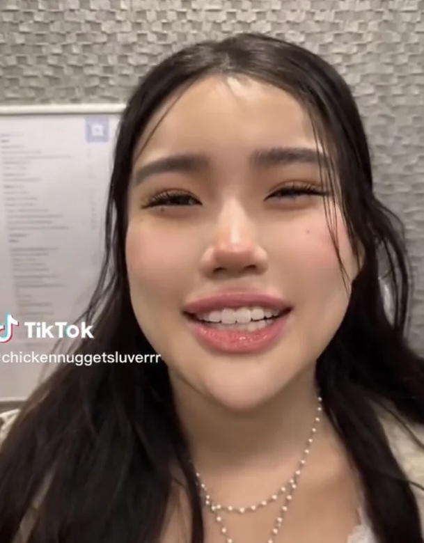 844C77EF 007E 4056 B24D CB2312422521