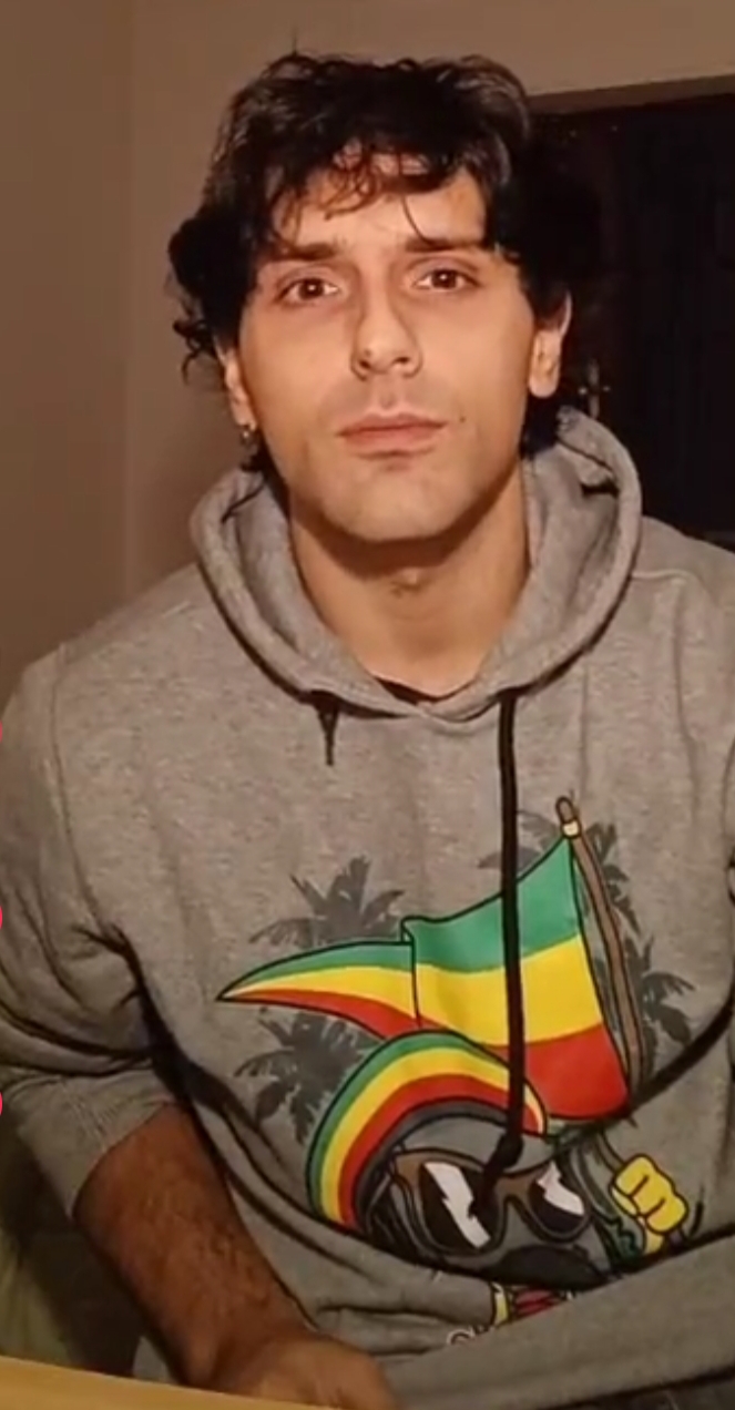 090B54F8 497B 4729 A309 1C80812C5FAF