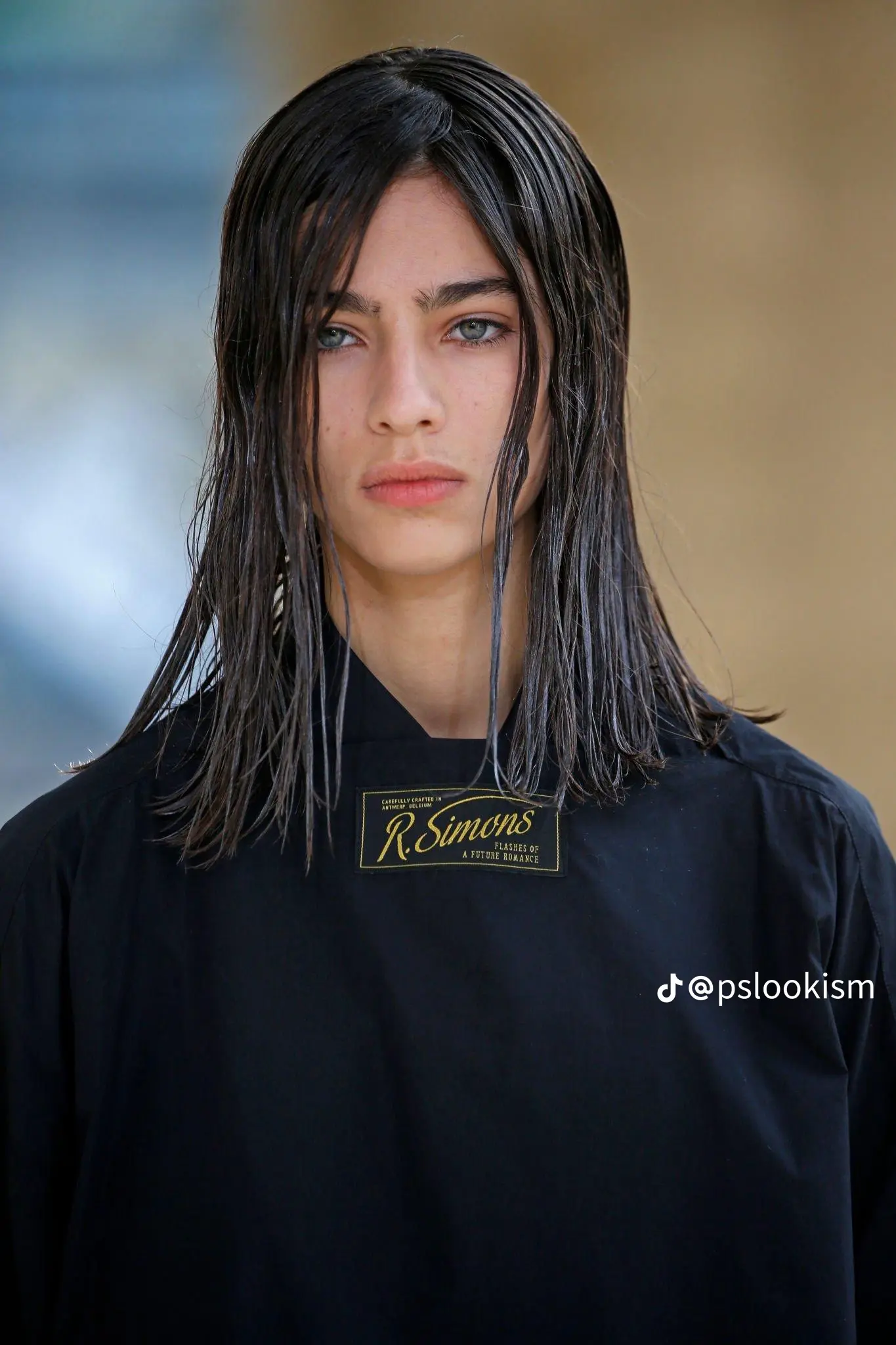 E57e0937edc53f3e9204fb80051077fb