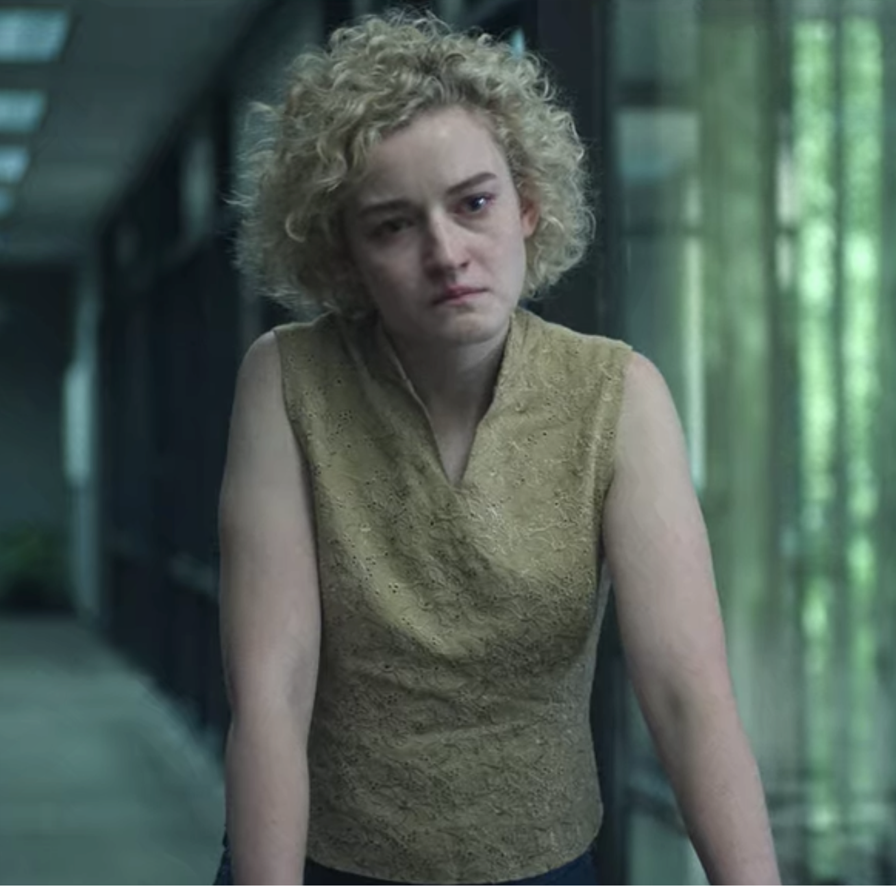 Ruth langmore ozark julia garner 1586194340