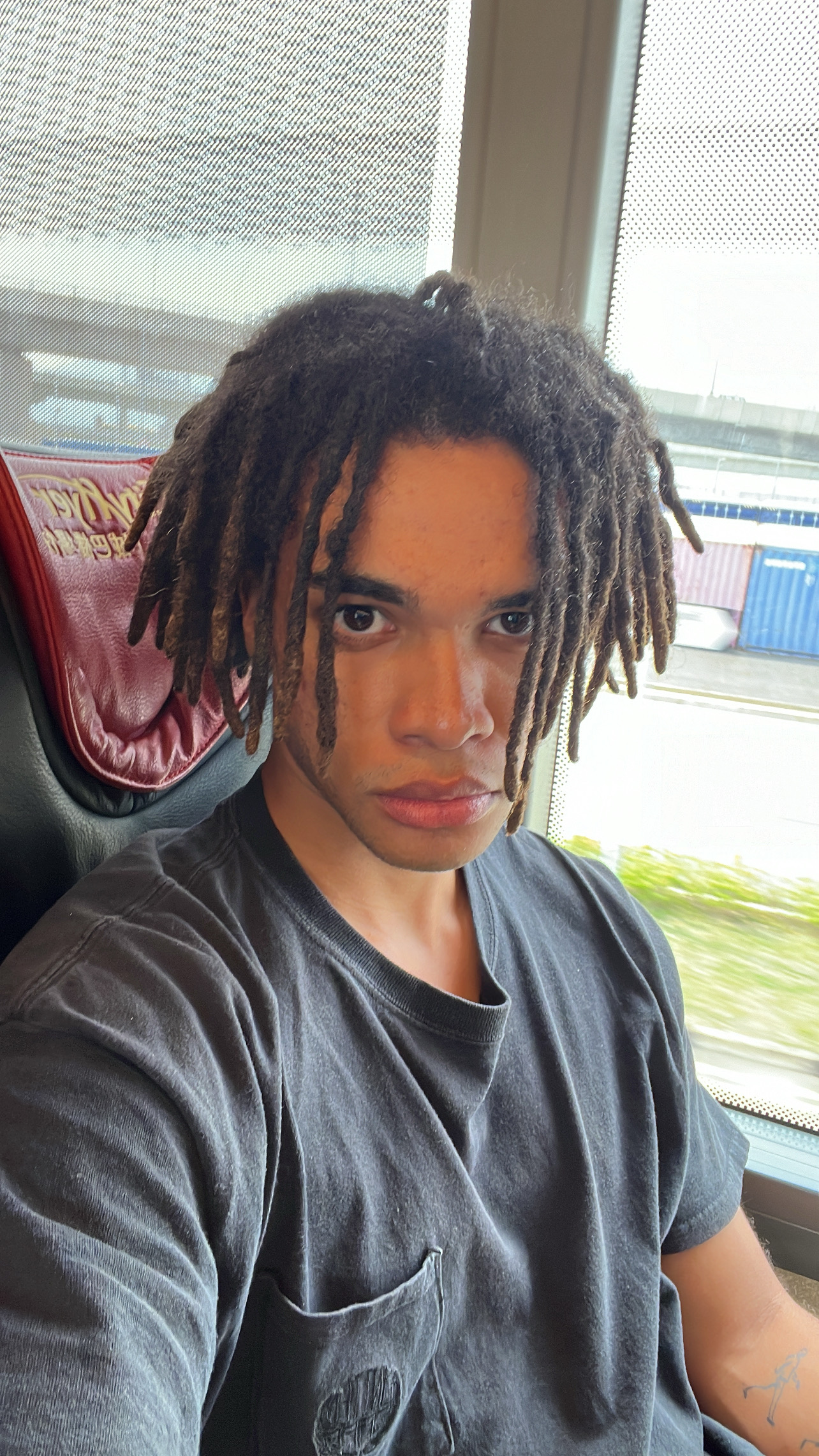 ED25CECA 607F 4479 B2F5 81744ACE2FC4