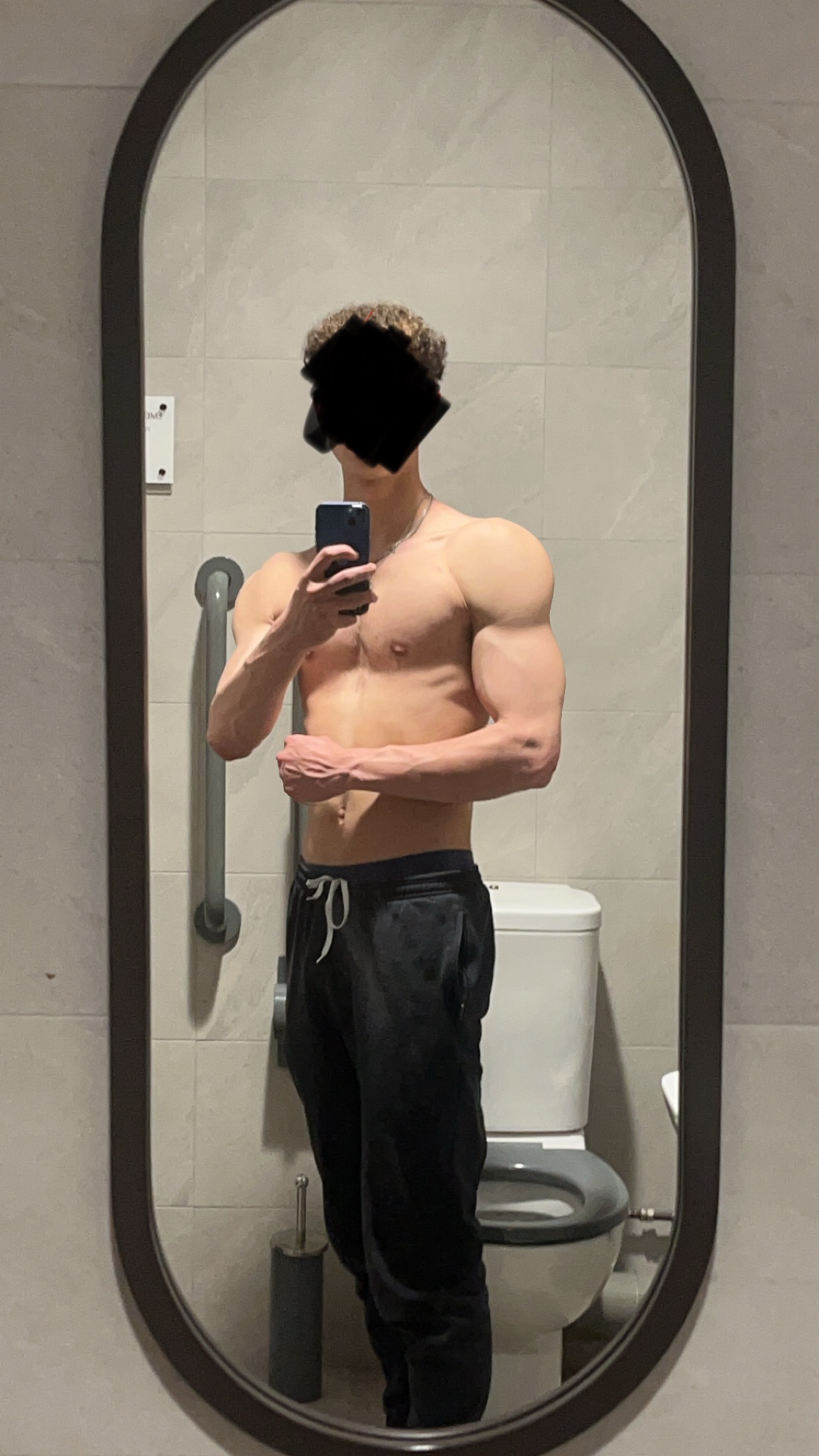 Photo 12 05 2024 20 56 01 10