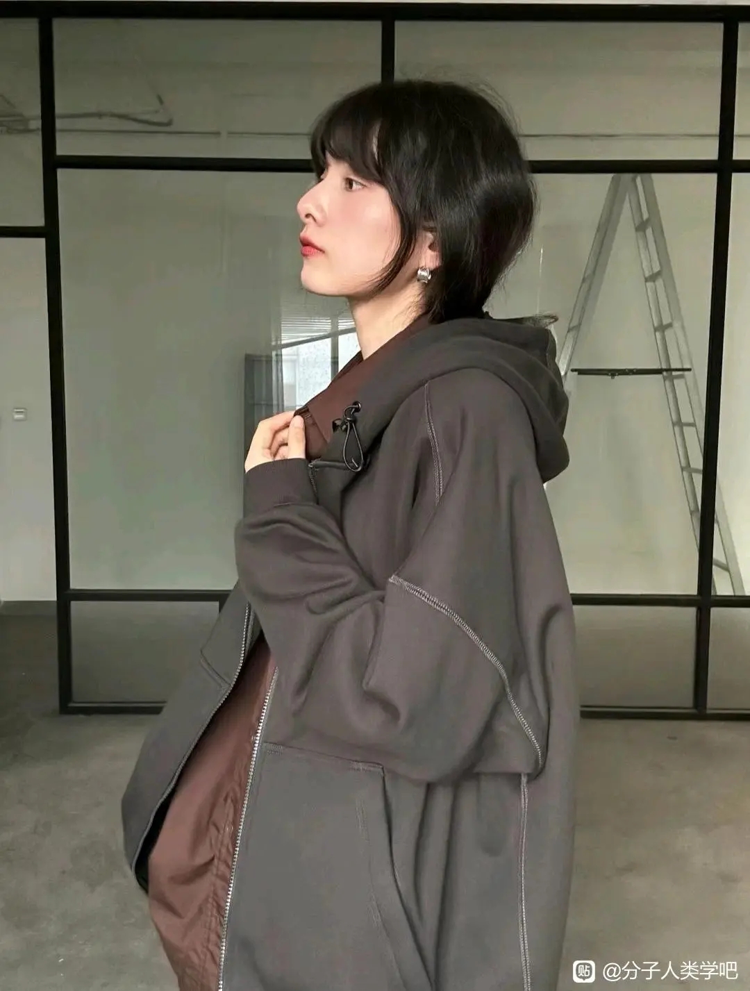 6F82ED391E4E2A33A155E4F34E1F7484