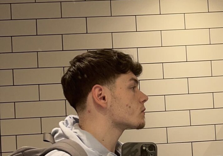 B47F11F2 5BA0 472D 964E 78CF987C3EAE