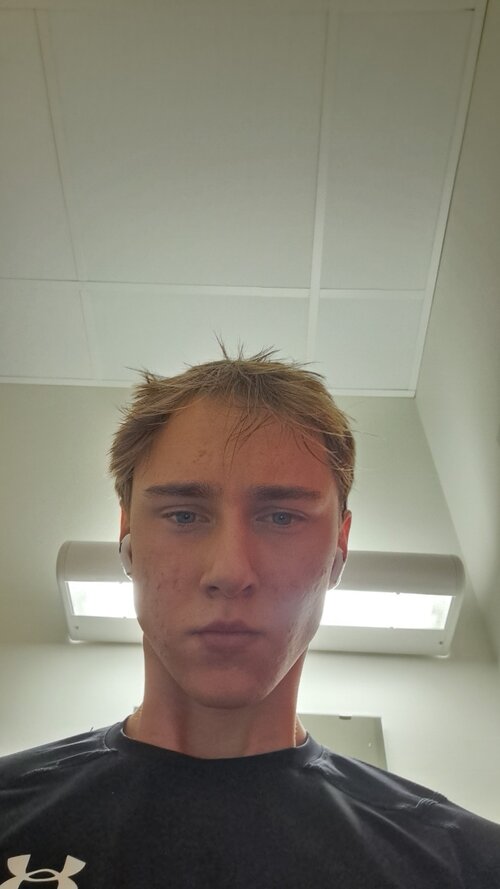 Snapchat-1095516409.jpg