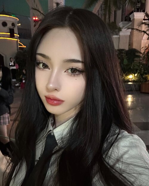 4162030 rate yuna 1 27 instagram model v0 km5yaqvtzqic1